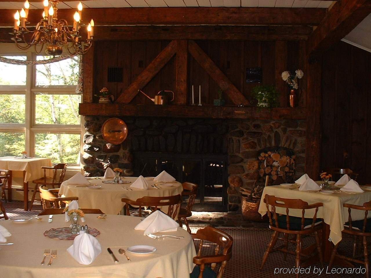 Hob Knob Inn Стоу Ресторан фото